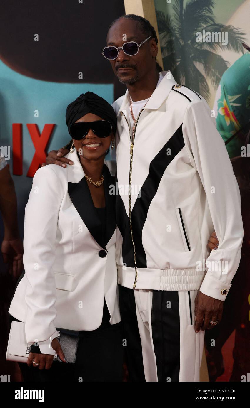 Cast member Snoop Dogg and his wife Shante Broadus attend the premiere for the film Day Shift in Los Angeles, California, U.S., August 10, 2022. REUTERS/Mario Anzuoni Stock Photo
