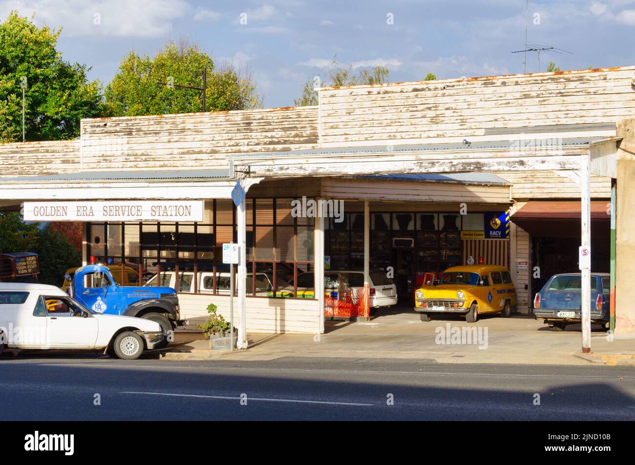 The iconic Golden Era Service Station - Beechworth, Victoria, Australia Stock Photo