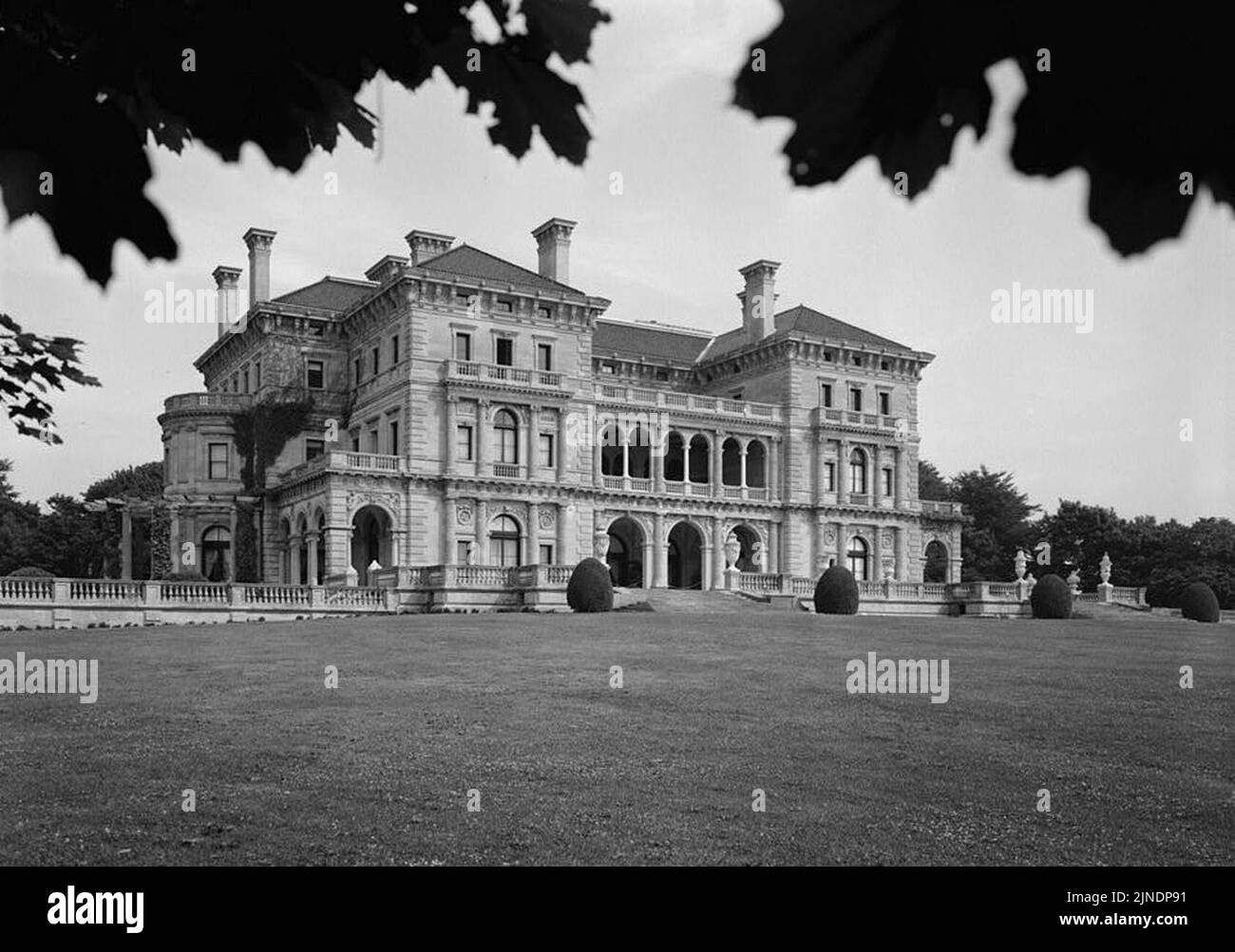 The Breakers Richard Morris Hunt Stock Photo Alamy