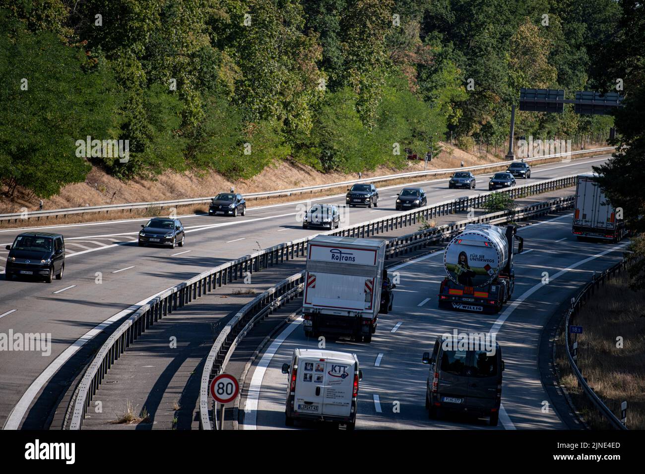 Berlin, Germany. 11th Aug, 2022. Cars and trucks are driving again on the Avus highway outside Berlin. The highway was closed until yesterday evening due to the fire at the Berlin police blast site in Grunewald. Credit: Fabian Sommer/dpa/Alamy Live News Stock Photo
