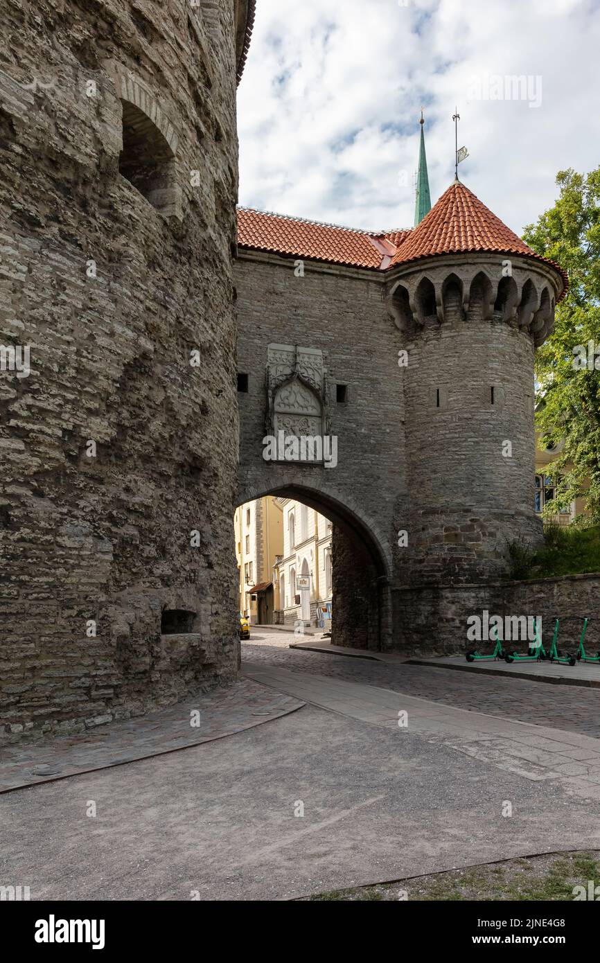 Street view of Old Tallinn. Great Costal Gate (Suur rannavärav) Stock Photo