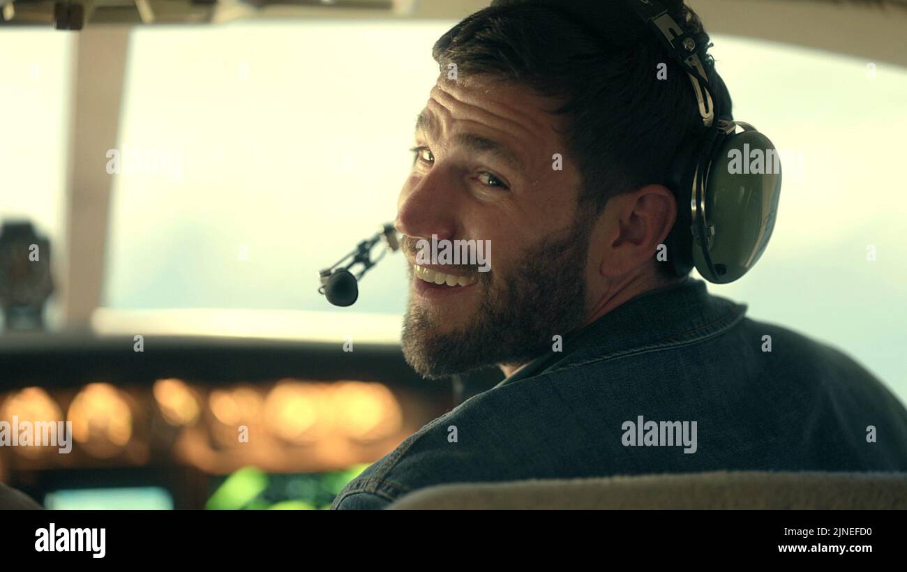 AUSTIN STOWELL in BREATHE (2022) Original title KEEP BREATHING