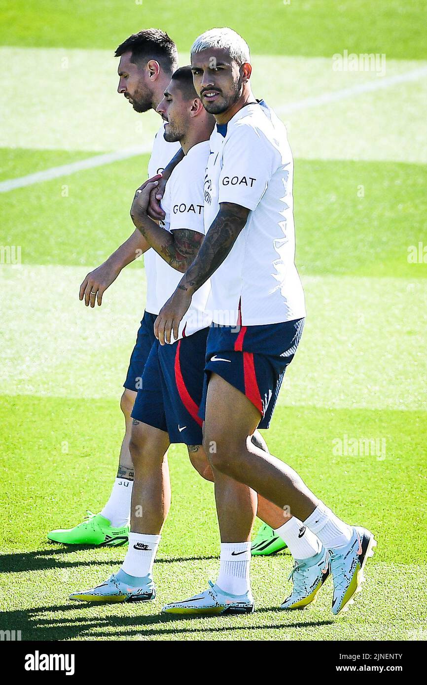 Paredes psg hi-res stock photography and images - Page 3 - Alamy