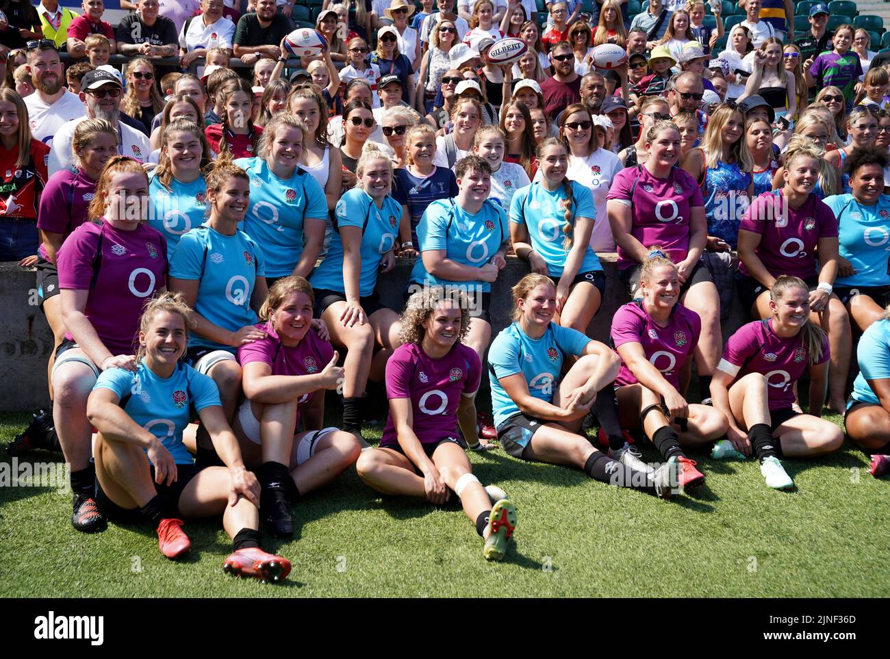 England players poses for a photograph with fans after an open training session at Twickenham Stadium, London. Picture date: Thursday August 11, 2022. Stock Photo