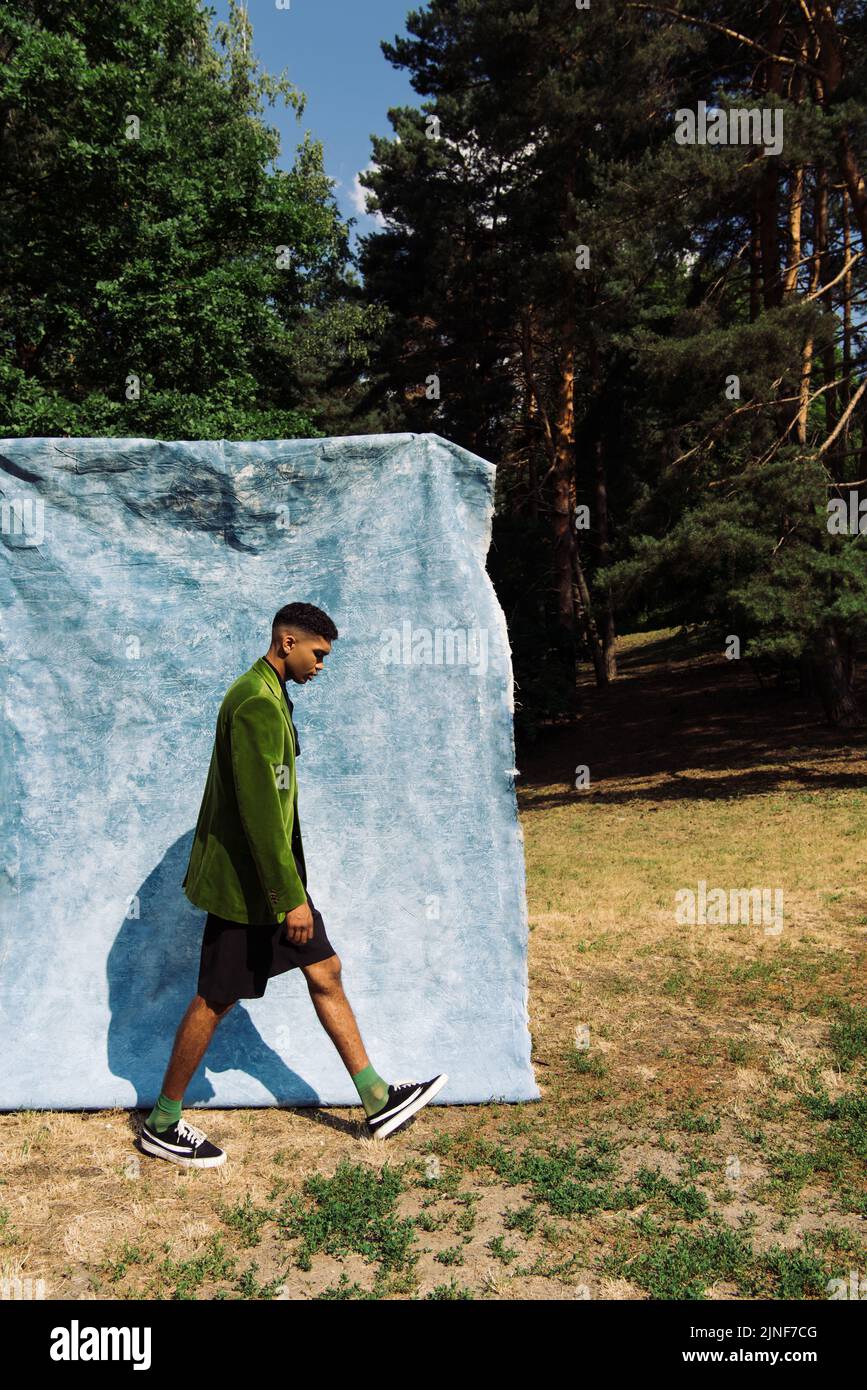 Man walking side view jacket hi-res stock photography and images - Alamy
