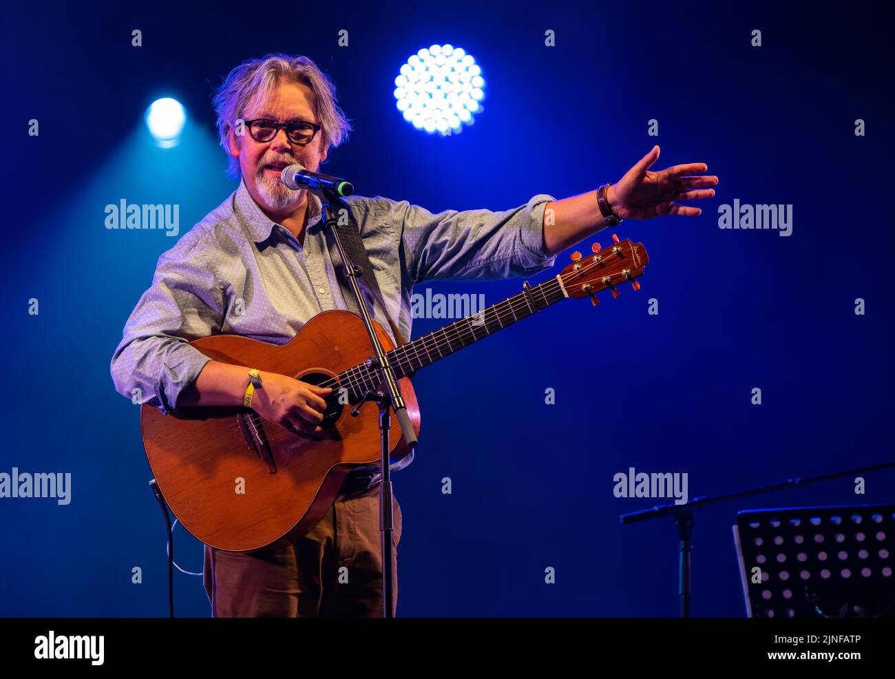 North Berwick, East Lothian, Scotland, United Kingdom, 11th August 2022. Fringe-by-the-Sea: hosts a concert with Belfast singer and guitar player Anthony Toner as a support act. Credit: Sally Anderson/Alamy Live News Stock Photo
