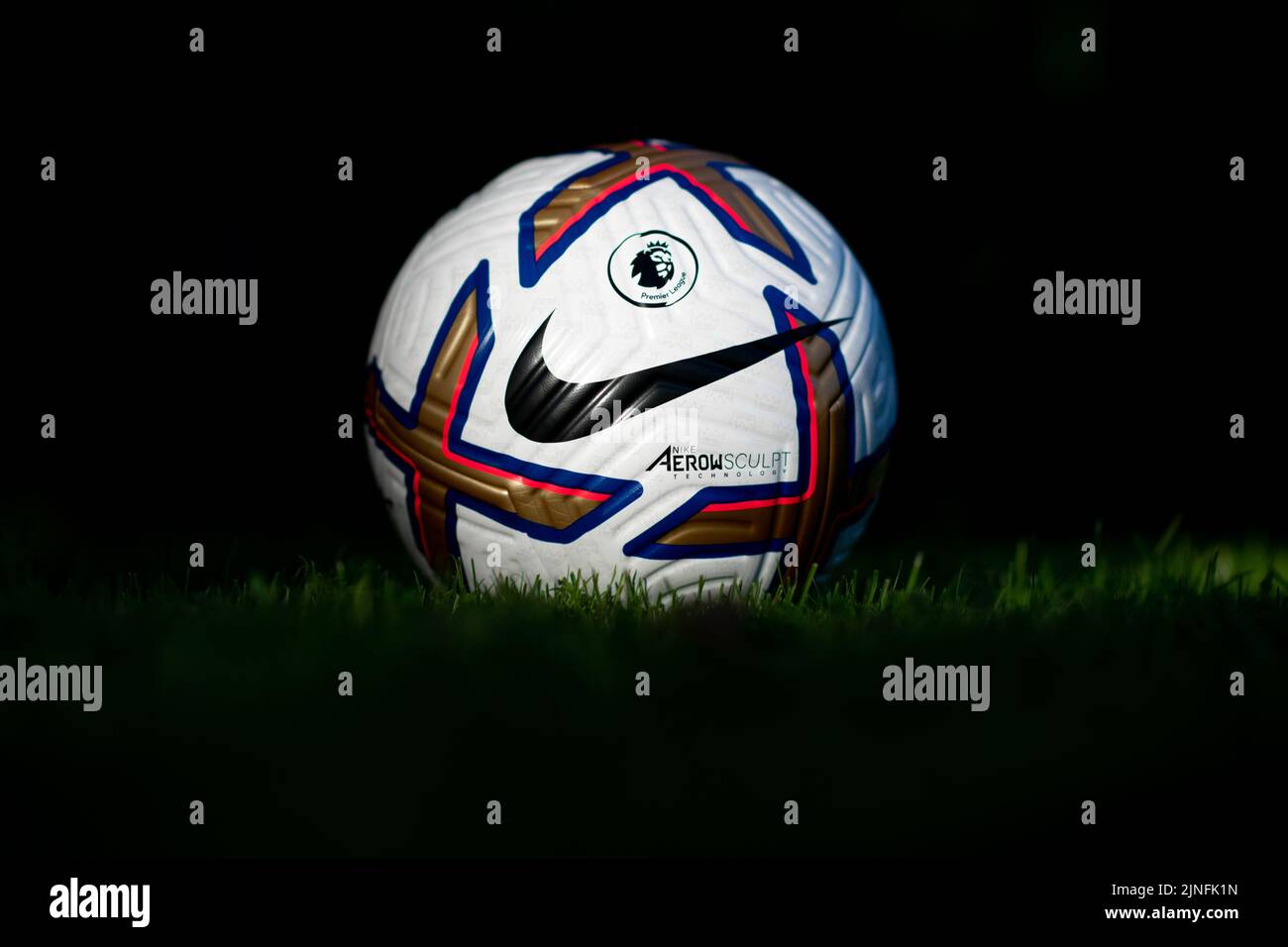 2022 23 nike flight premier league ball hi-res stock photography and images - Alamy