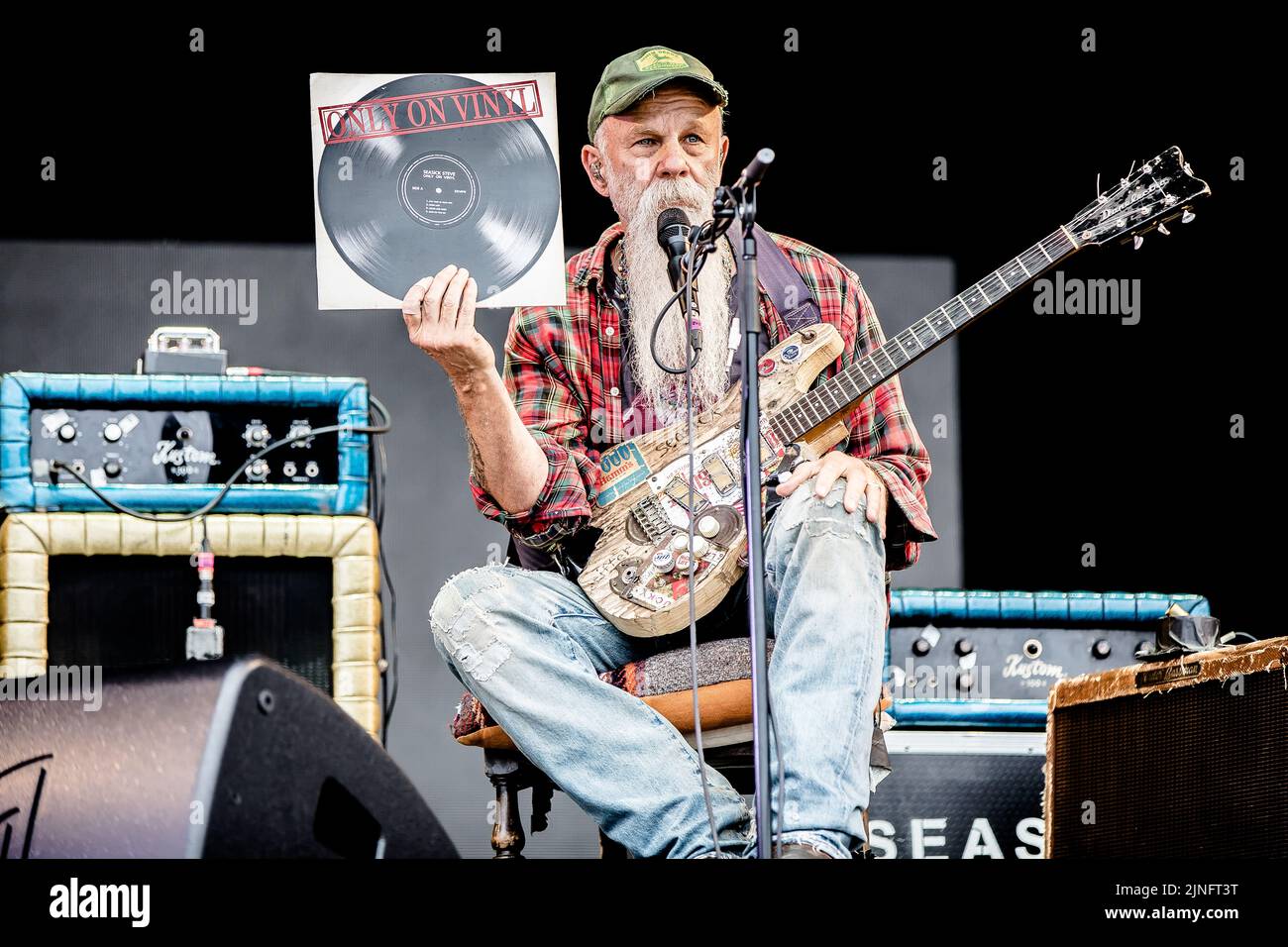 Seasick steve deals homemade guitar