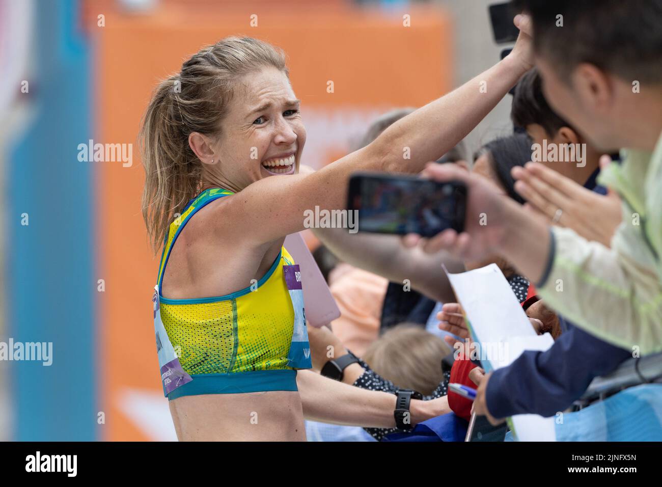 Jessica Stenson, Australia, wins the women’s marathon at the Birmingham 2022 Commonwealth Games at Victoria Square Stock Photo