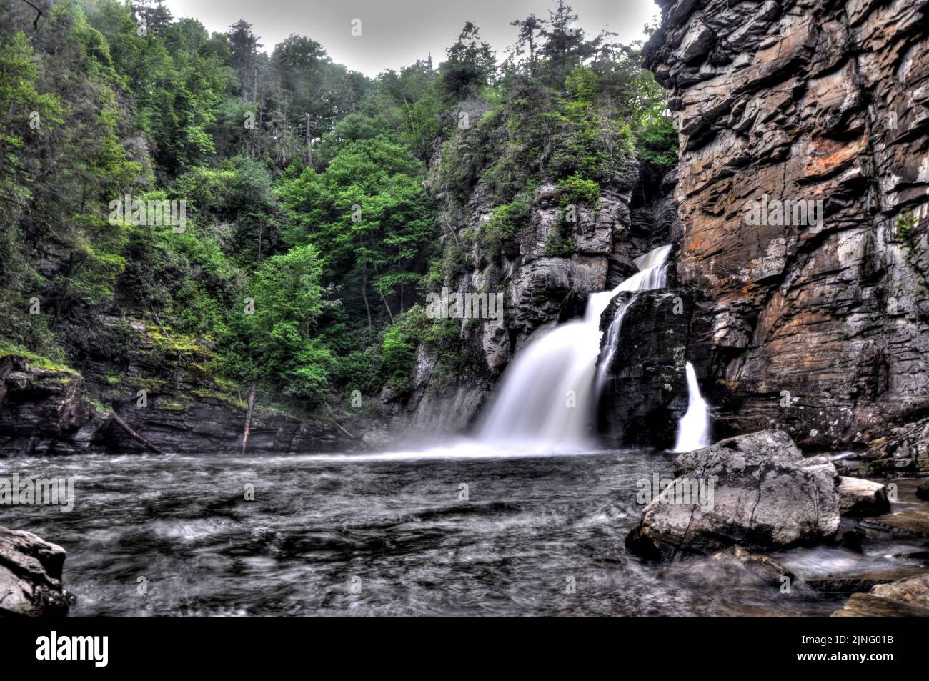 Beautiful Linville Falls in Pisgah National Forest surrounded by rocks
