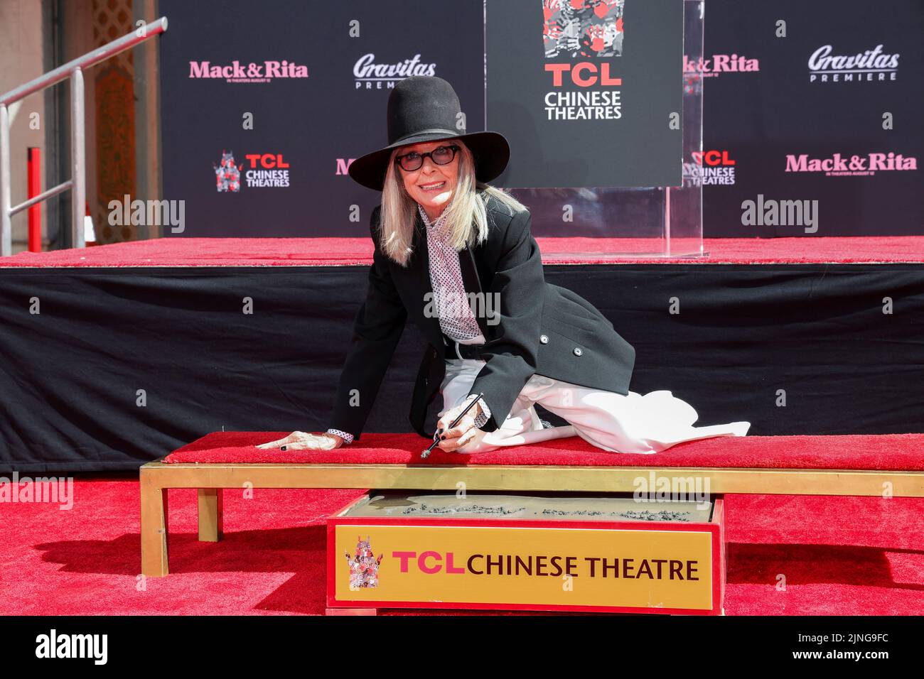 Actor Diane Keaton signs her name in cement at TCL Chinese theatre in Los Angeles, California, U.S., August 11, 2022. REUTERS/Mario Anzuoni Stock Photo