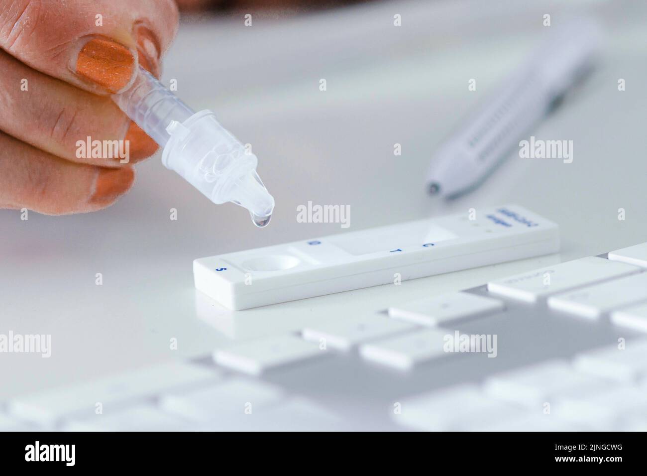 Berlin, Deutschland. 11th Feb, 2022. Symbolic photo on the topic Äö