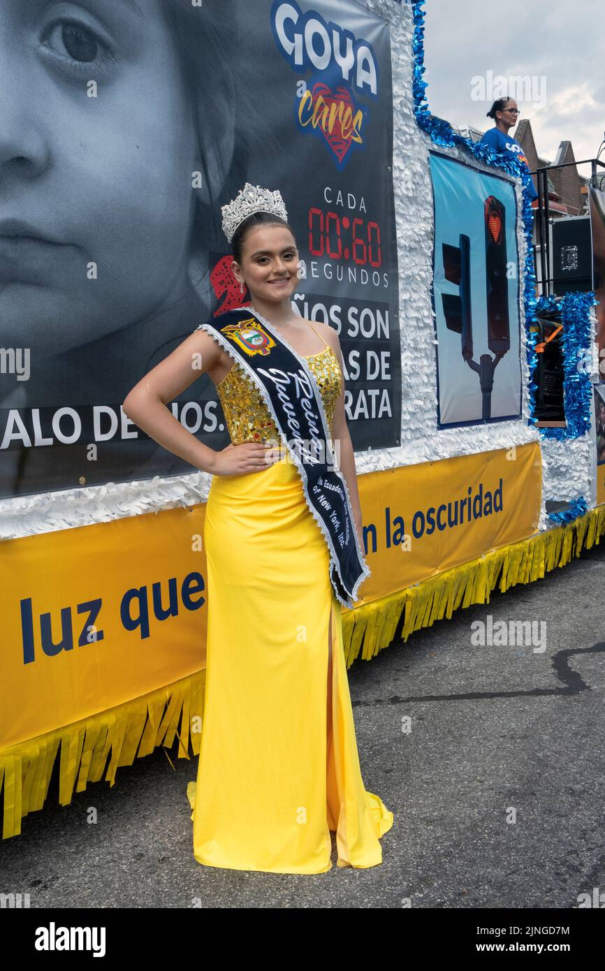 A pretty teen beauty queen of the Ecuadorian Civic Community of New York. At te Ecuadorian Parade NYC 2022 in Jackson Heights, Queens, New York. Stock Photo