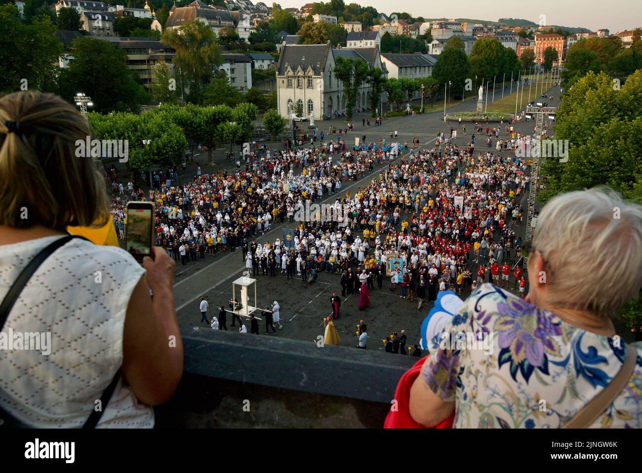Crowds gather for mass Sanctuaires NotreDame de Lourdes, a Catholic