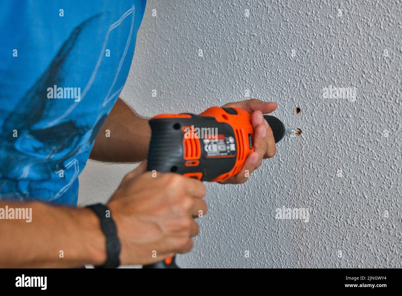 Plank Wall Drilling Hi Res Stock Photography And Images Alamy