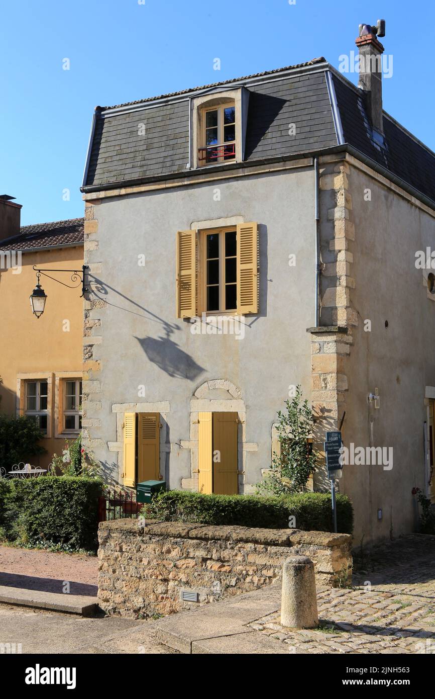 Habitations. Cluny. Saône-et-Loire. Bourgogne. France. Europe. Stock Photo