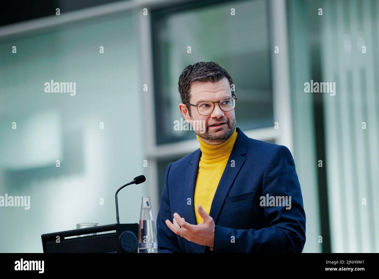 Marco Buschmann (FDP), Federal Minister of Justice, taken during a press conference on the amendment to the Infection Protection Act (IFSG). Berlin, 09.03.2022 Stock Photo