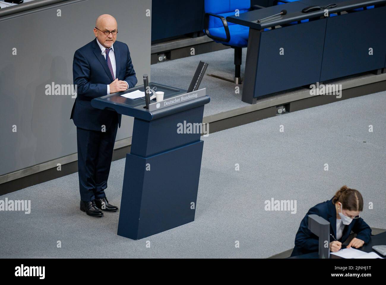 Berlin, Deutschland. 17th Mar, 2022. Manfred Grund, CDU/CSU, recorded during a speech on the subject of 30 years of the Enquete Commission on the processing of the SED dictatorship in the German Bundestag in Berlin, March 17, 2022. Credit: dpa/Alamy Live News Stock Photo