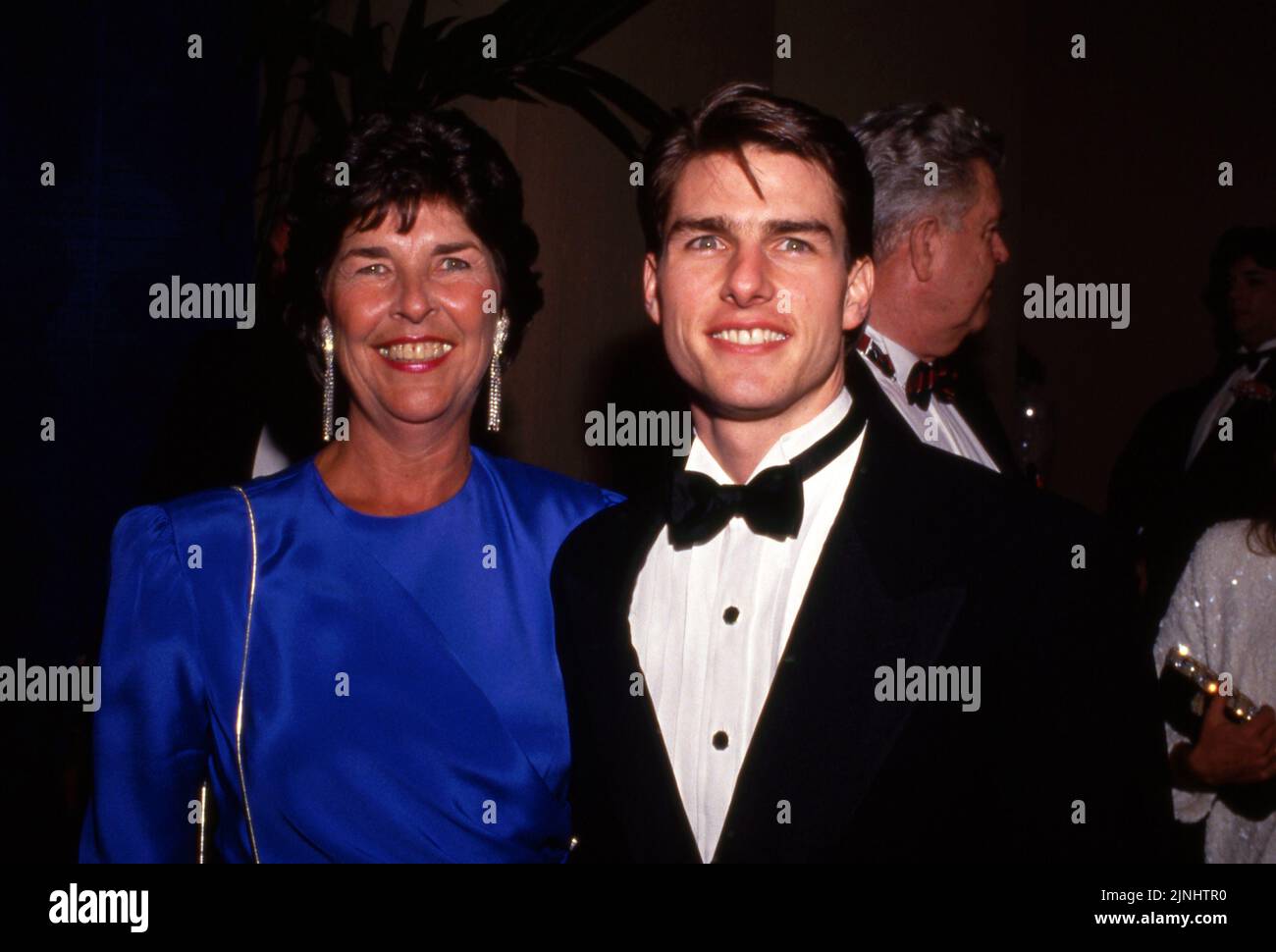Tom Cruise and mom Mary Lee Pfeiffer on January 1991 Credit Ralph