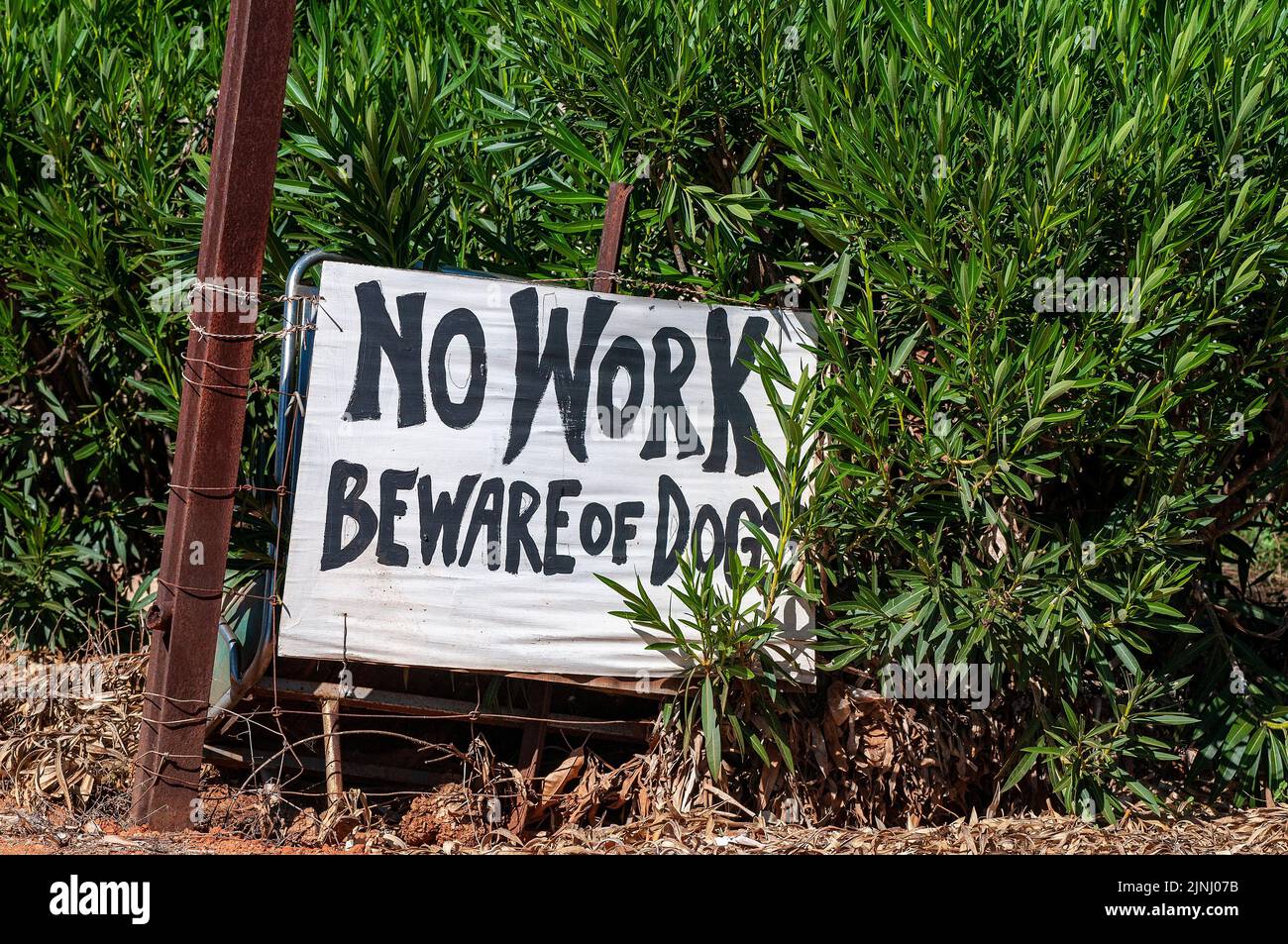 No Work sign warning backpackers and itinerant harvest workers of the unavailability of work around Carnarvon Western Australia Stock Photo