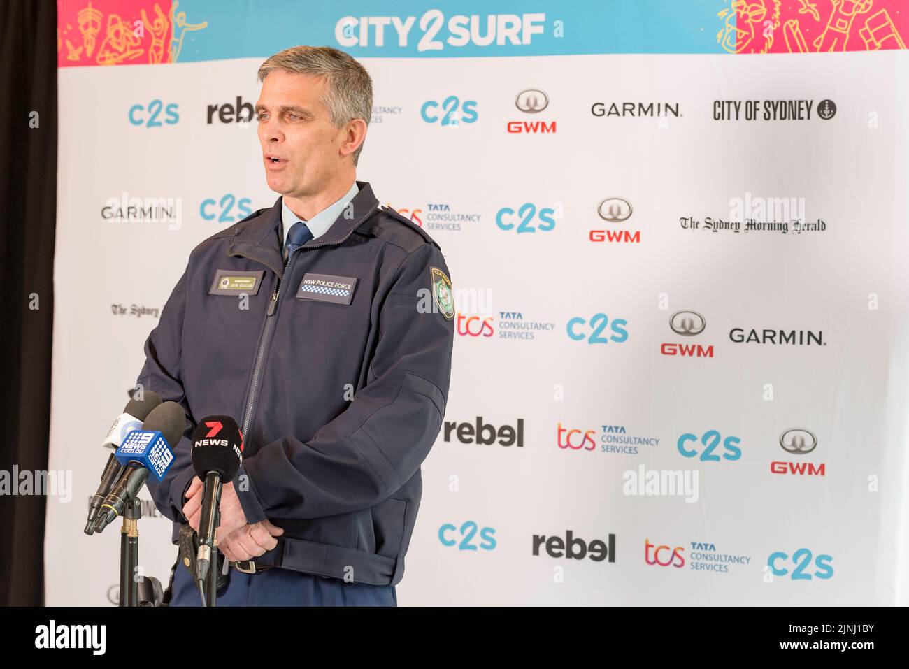 Sydney, Aust.12 Aug 2022: Police Superintendent John Duncan of the Eastern Suburbs Area Command at a press conference prior to the 50th City2Surf race in Sydney on Sunday. This will be the first race since 2019 after cancellations in 2020 and 2021 due to Covid-19 restrictions. 60,000+ people are expected cover the fourteen-kilometre race, the largest of its kind in the world. Superintendent Duncan said that the biggest risks were the weather and the notorious Heartbreak Hill. His advice was to use public transport where possible to and from the event. Credit: Stephen Dwyer Alamy Live News Stock Photo