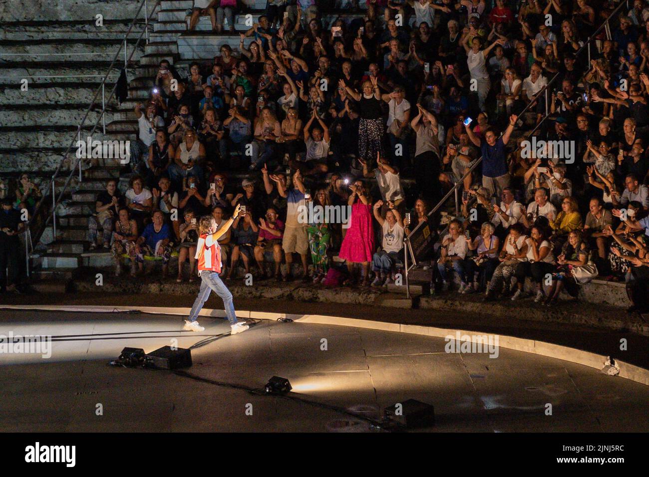 Foto zu Gianna Nannini acclaimed by fans during the Italian singer Music 