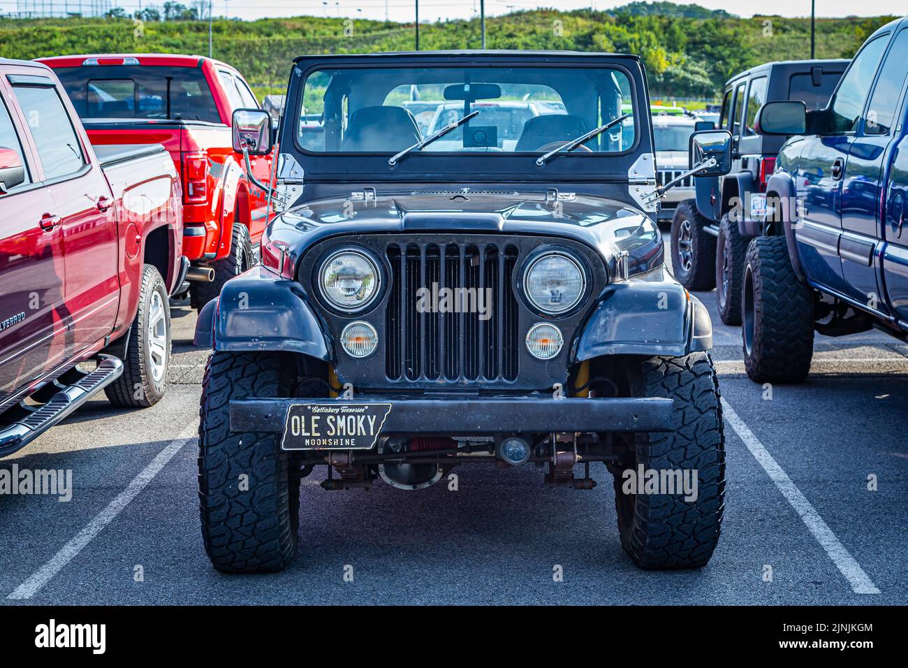 Pigeon TN August 25, 2017 Modified Off Road Jeep CJ7 Soft Top