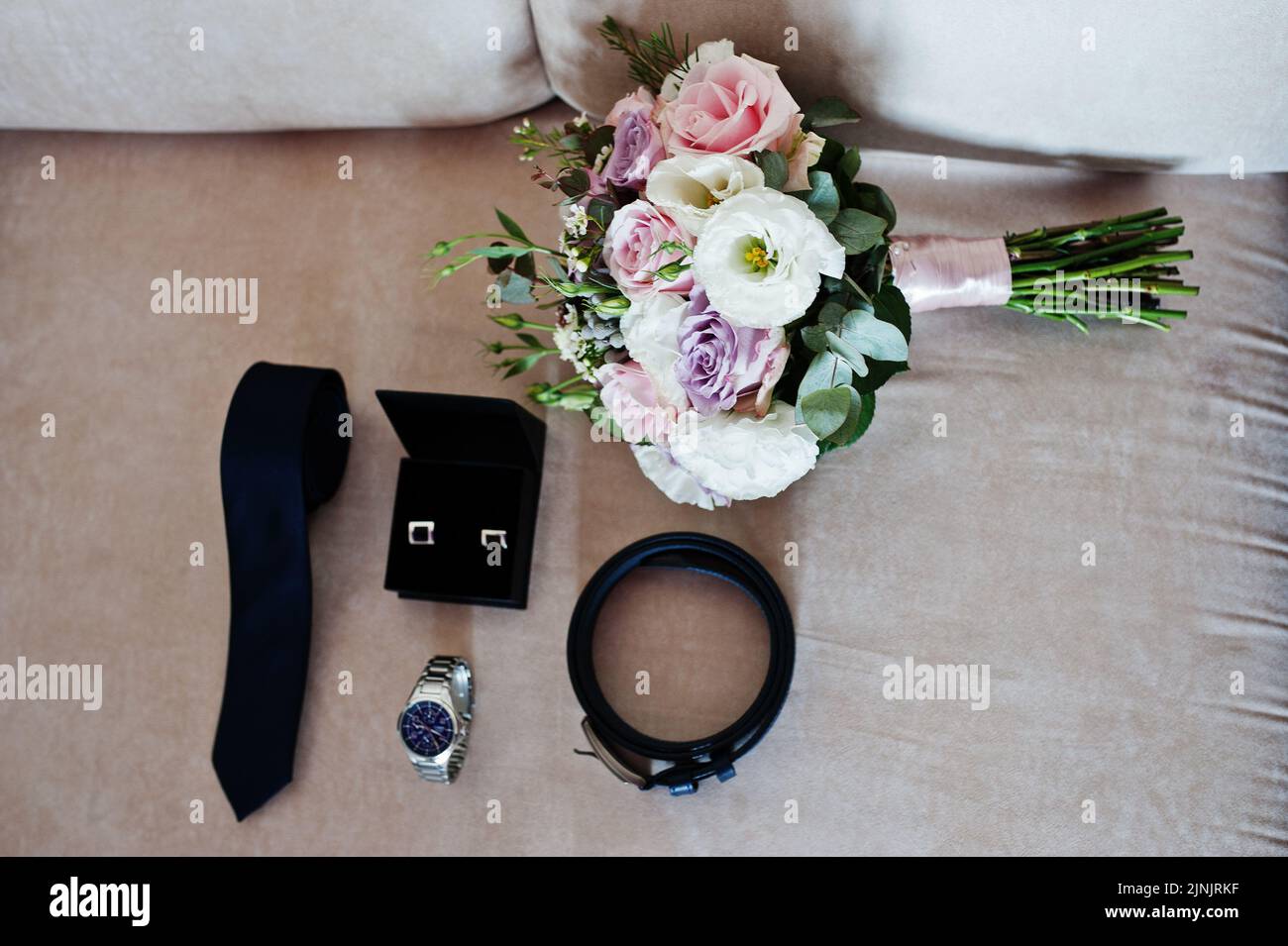 Groomsmen accessories hi-res stock photography and images - Alamy