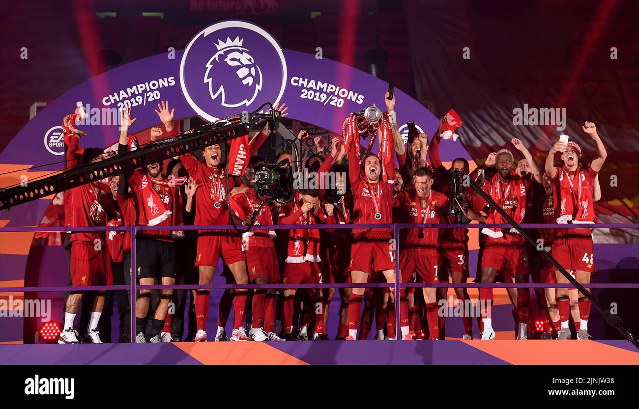 File photo dated 22-07-2020 of Liverpool players celebrate with the Premier League trophy. Liverpool came nearest to matching that with 44 on their way to the 2019-20 title, with the run starting in January of the previous season and only ending with defeat to Watford in the 28th game of their victorious campaign. Issue date: Friday August 12, 2022. Stock Photo