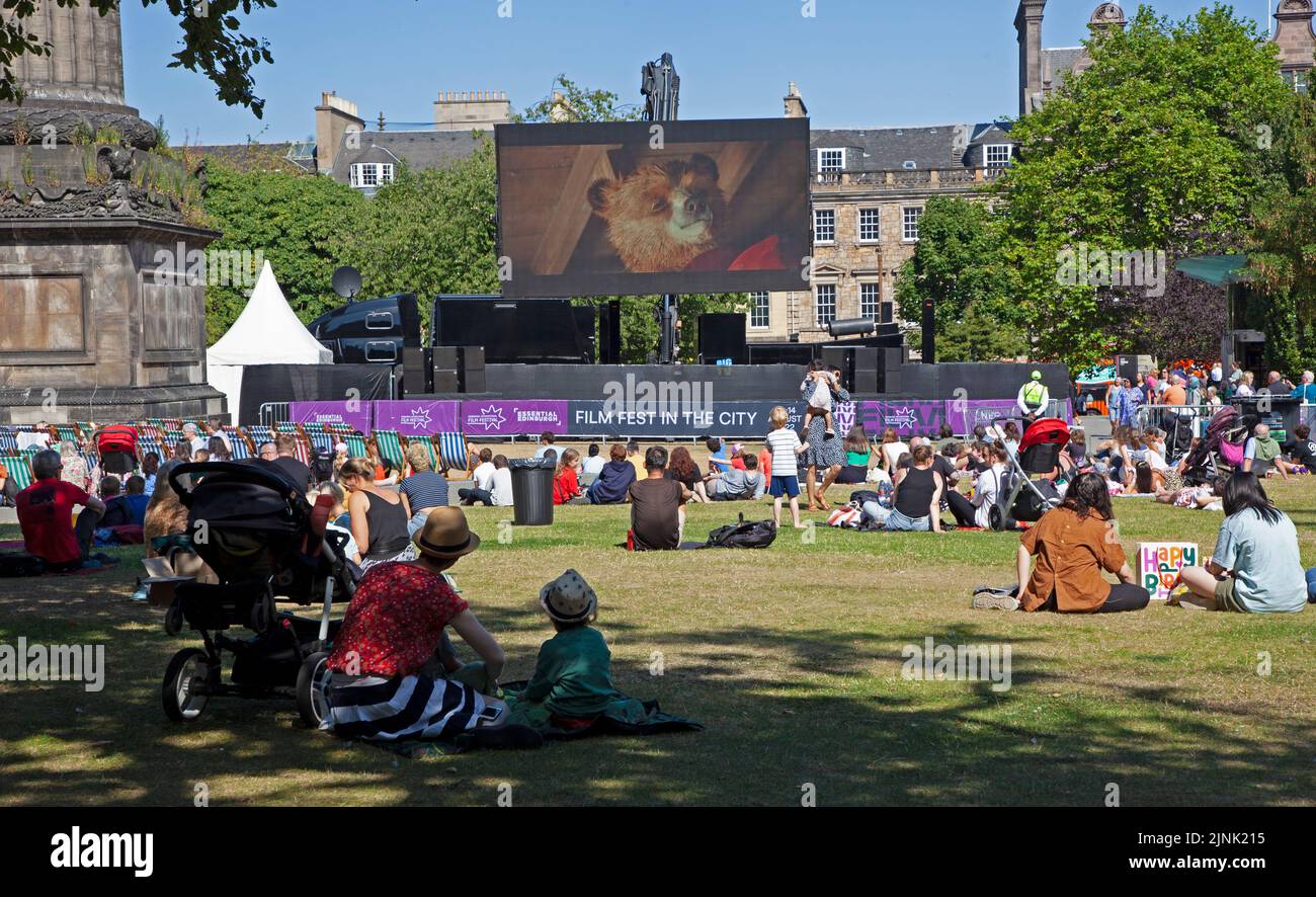 St Andrew's Square, Edinburgh, Scotland, UK. 12th August 2022. Film Festival free cinema with Paddigton Bear the first movie showing for a small audience. Temperature 21 degrees centigrade. Credit: Arch White/alamy live news. Stock Photo