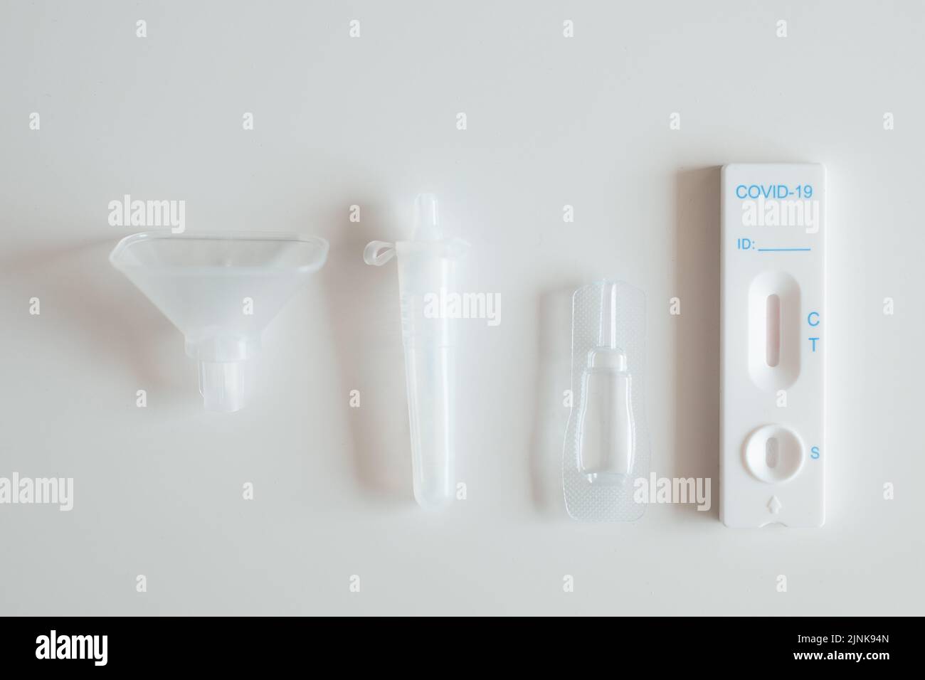 Home dna test kit hires stock photography and images Alamy