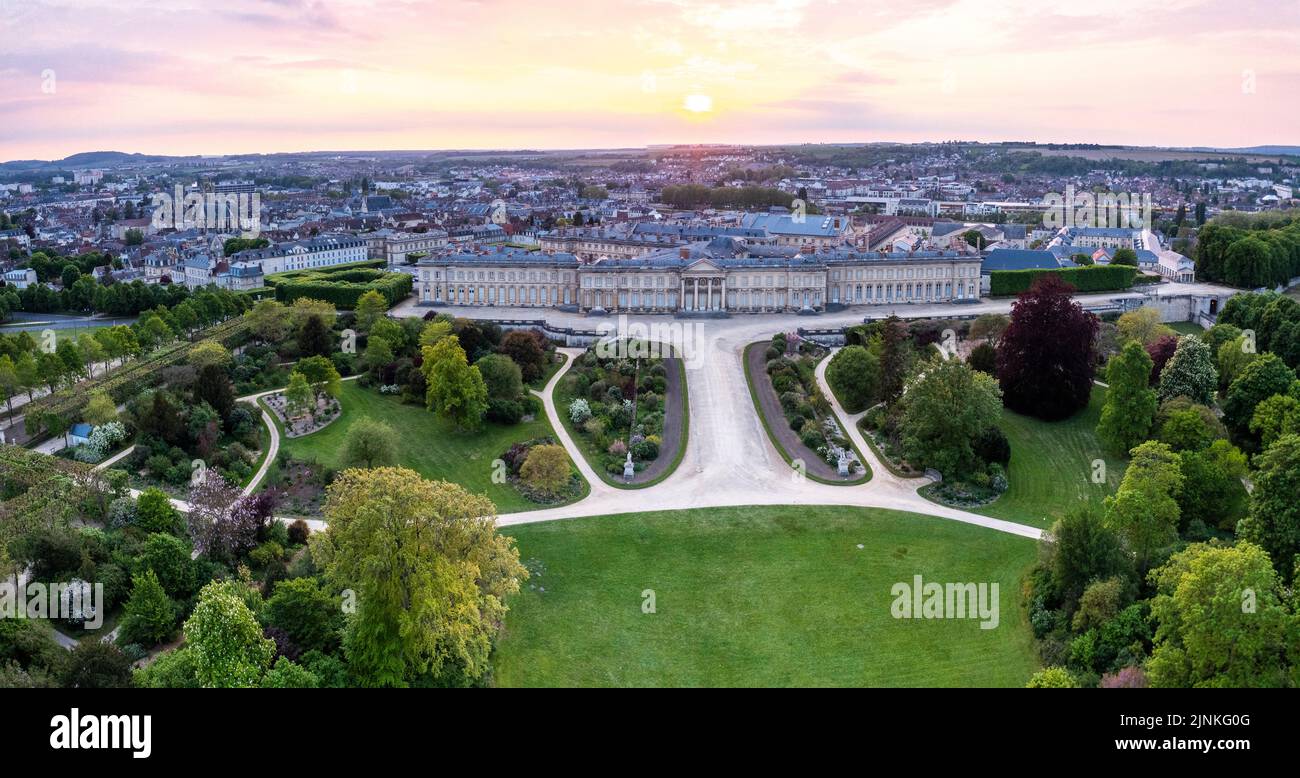 France, Oise, Picardie, Compiegne, Chateau de Compiegne and the park, Compiegne castle (aerial view) // France, Oise (60), Picardie, Compiègne, châtea Stock Photo