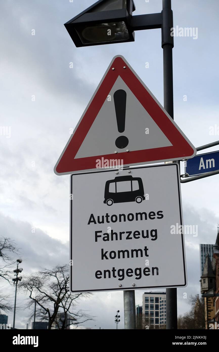warning, autonomes fahren Stock Photo