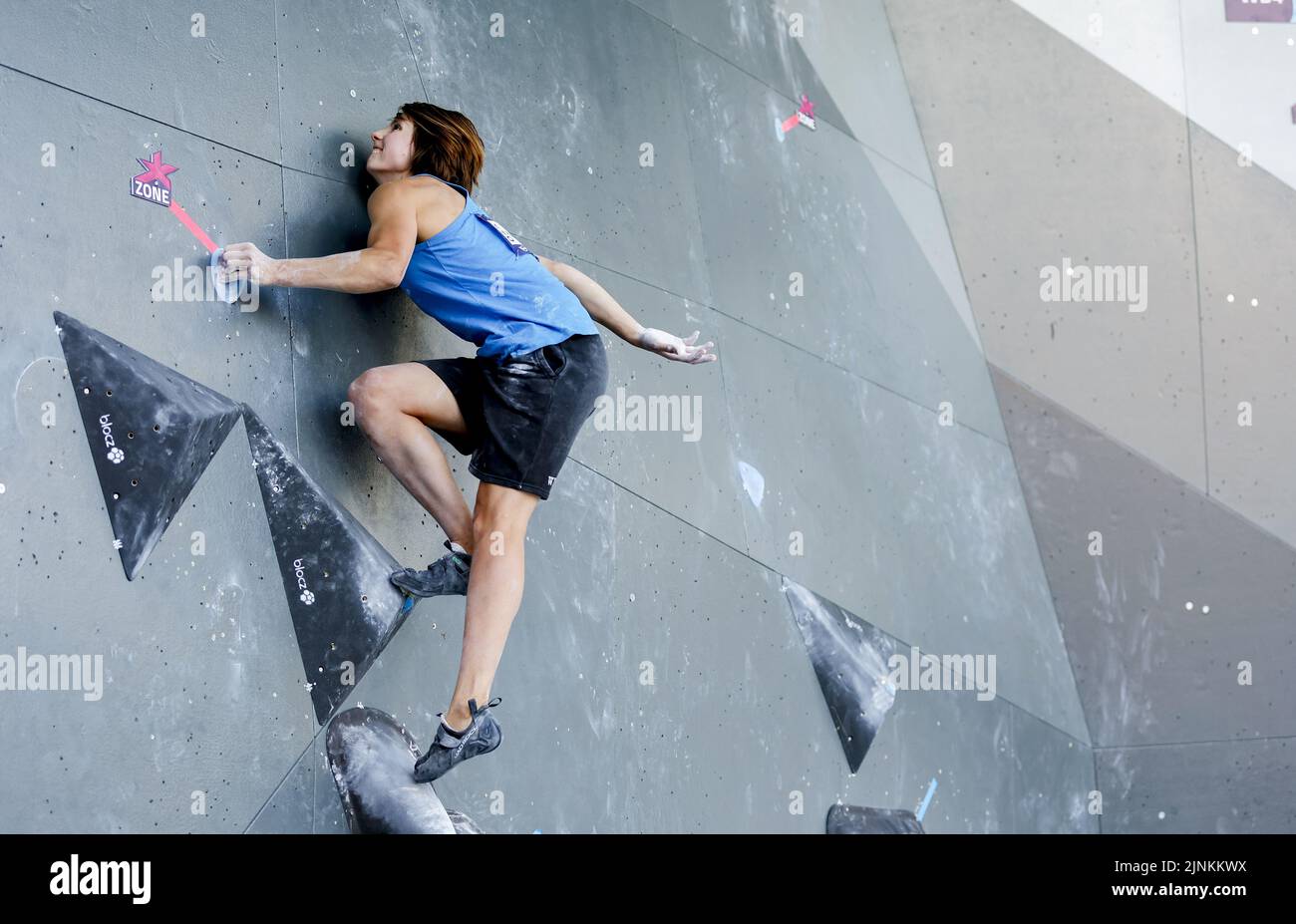 Munich, Germany. 12th Aug, 2022. MUNICH - Lisa Klem in action during the  boulder (m) section of climbing on the second day of the Multi-European  Championship. The German city of Munich will