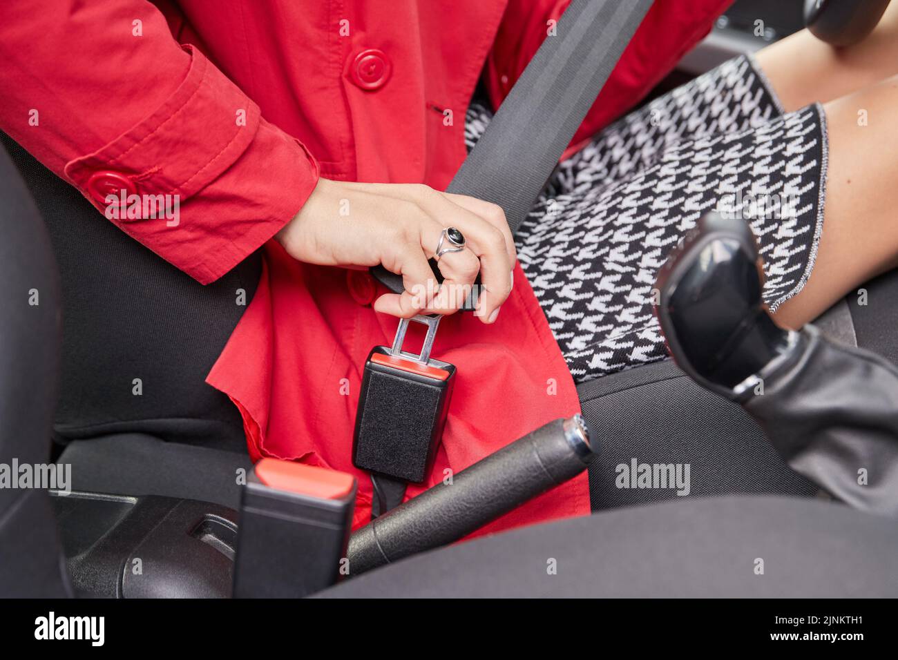 Seat belts seatbelt hires stock photography and images Alamy