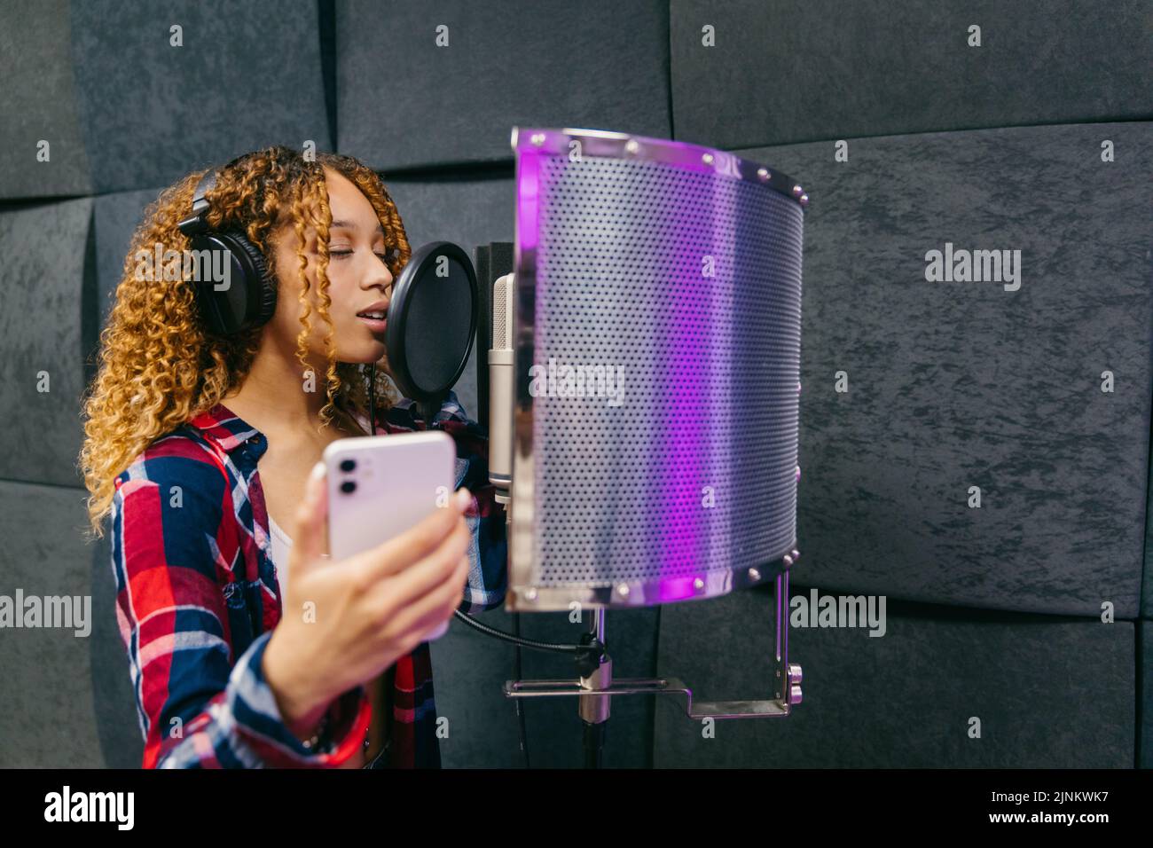 singer, recording, singing, sound studio, singers, record studio, sound studios Stock Photo