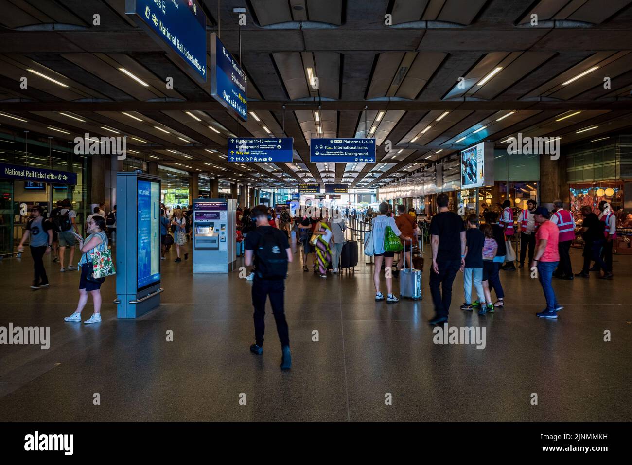 St Pancras Station London Stock Photo Alamy st-pancras-station-london-stock-photo-alamy