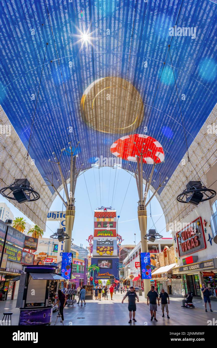 Las Vegas, USA May 24, 2022 Hustle and bustle of crowds during the