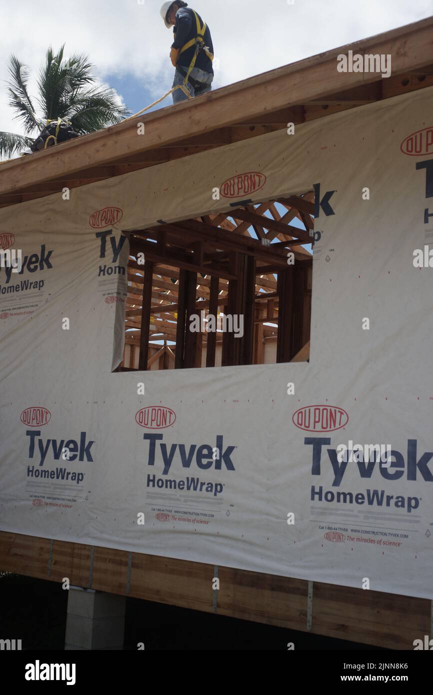 House building, House wrap Tyvek Stock Photo