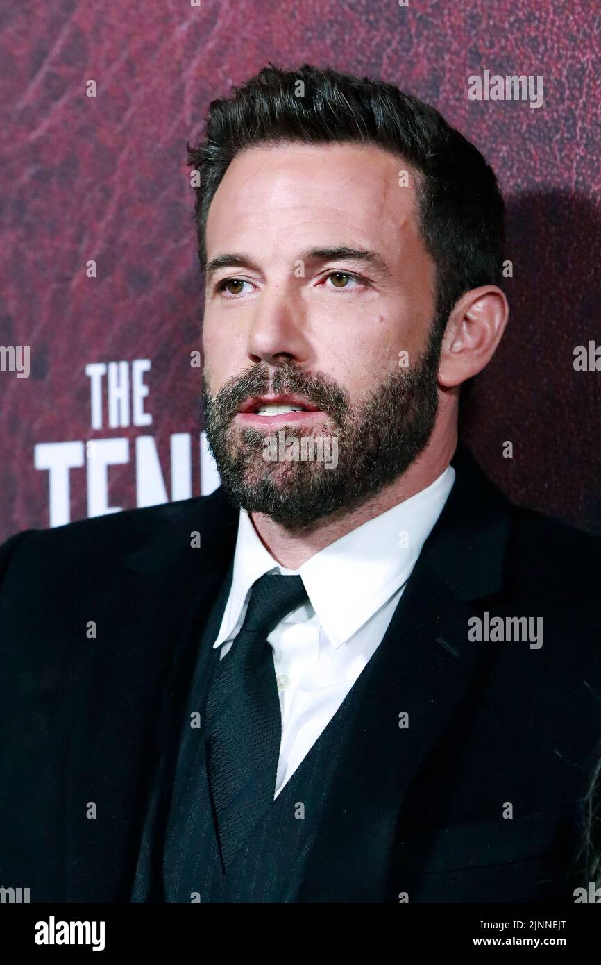 December 12, 2021, Los Angeles, California, USA: LOS ANGELES - DEC 12: Ben Affleck at the LA Premiere of The Tender Bar at TCL Chinese Theatre IMAX on December 12, 2021 in Los Angeles, CA (Credit Image: © Nina Prommer/ZUMA Press Wire) Stock Photo