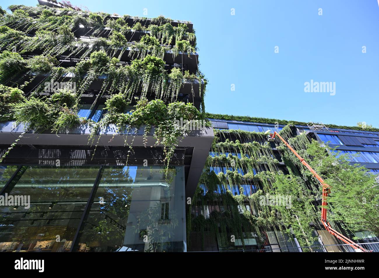 Stuttgart, Germany. 09th Aug, 2022. A new building with a completely ...