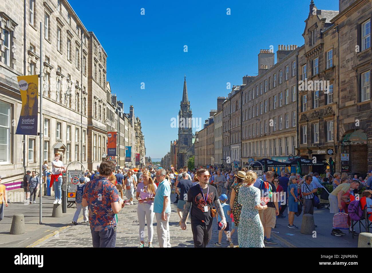 Edinburgh, Scotland, August 11, 2022 Festival Fringe  in the Royal Mile a large group of visitors and tourists Stock Photo