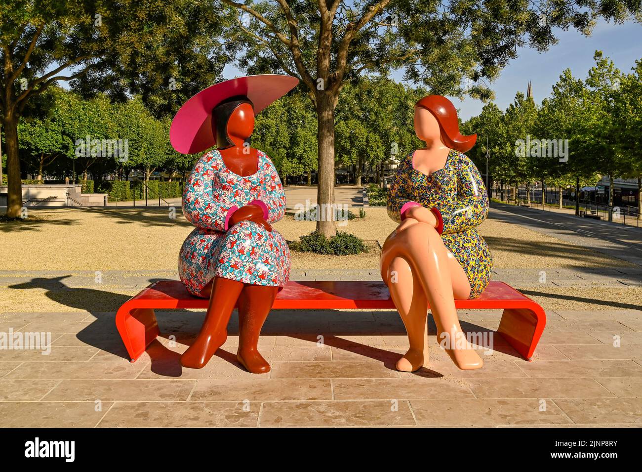 The sculpture 'Les deux femmes' by Franck Ayroles at the Place de la Brèche, Niort, France Stock Photo