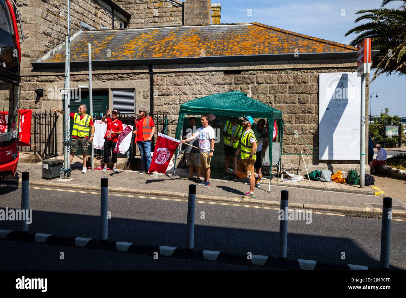 Penzance bus station hi-res stock photography and images - Alamy