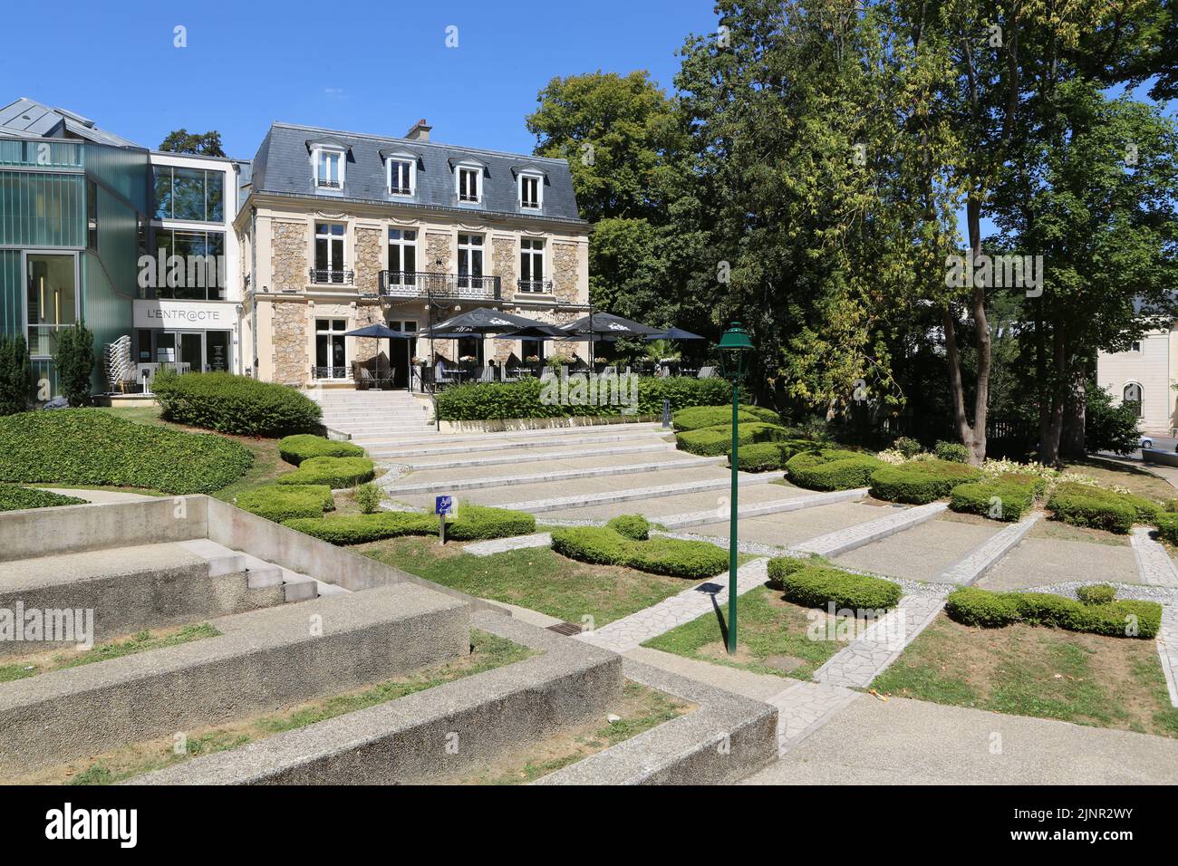 L'Entracte. Restaurant. Espace culturel. Ville d'Avray. Ile-de-France. France. Europe. Stock Photo