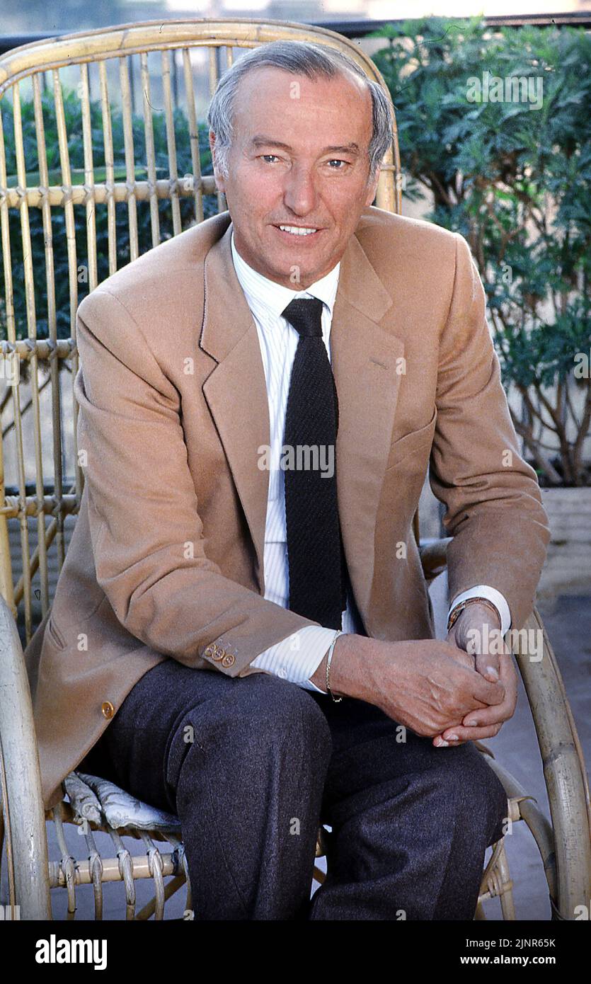 Rome August 13, 2022. Piero Angela, the greatest science popularizer on Italian television, passed away at the age of 93. Photographed in his home in Rome in the 90s Stock Photo