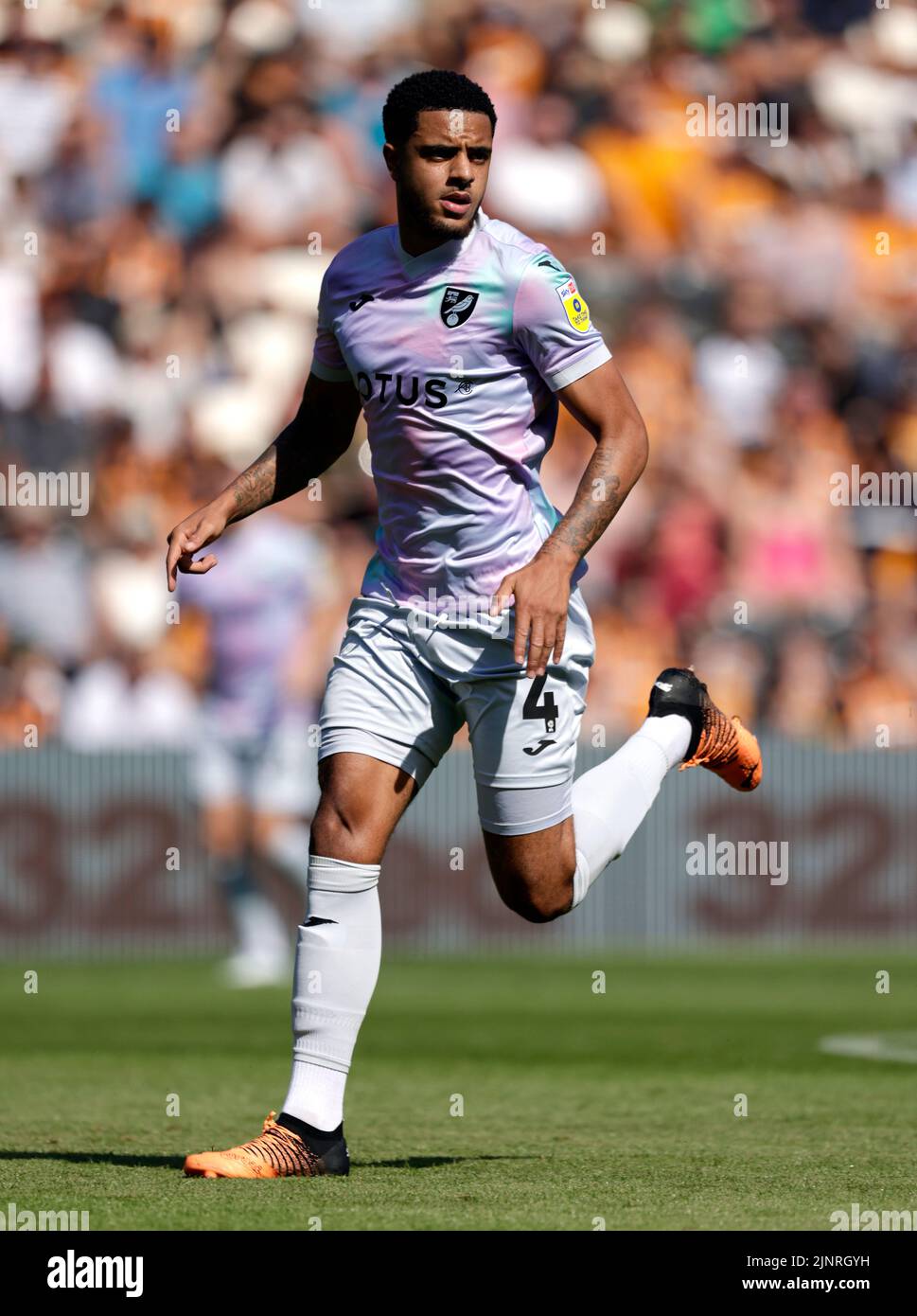 Norwich City's Andrew Omobamidele during the Sky Bet Championship match at the MKM Stadium, Hull. Picture date: Saturday August 13, 2022. Stock Photo
