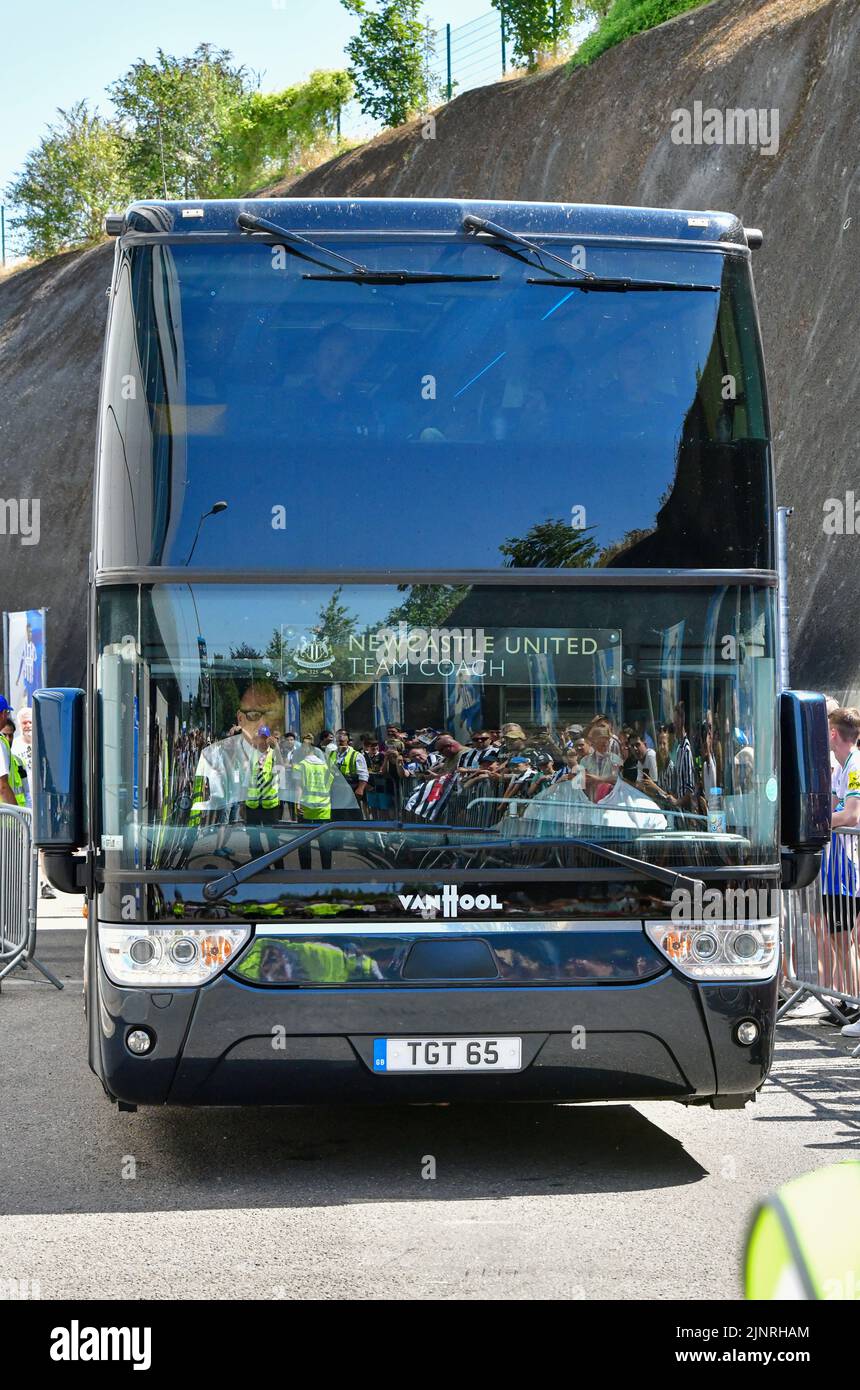 Brighton, UK. 13th Aug, 2022. The Newcastle United team coach arrives at The Amex Stadium before the Premier League match between Brighton & Hove Albion and Newcastle United at The Amex on August 13th 2022 in Brighton, England. (Photo by Jeff Mood/phcimages.com) Credit: PHC Images/Alamy Live News Stock Photo