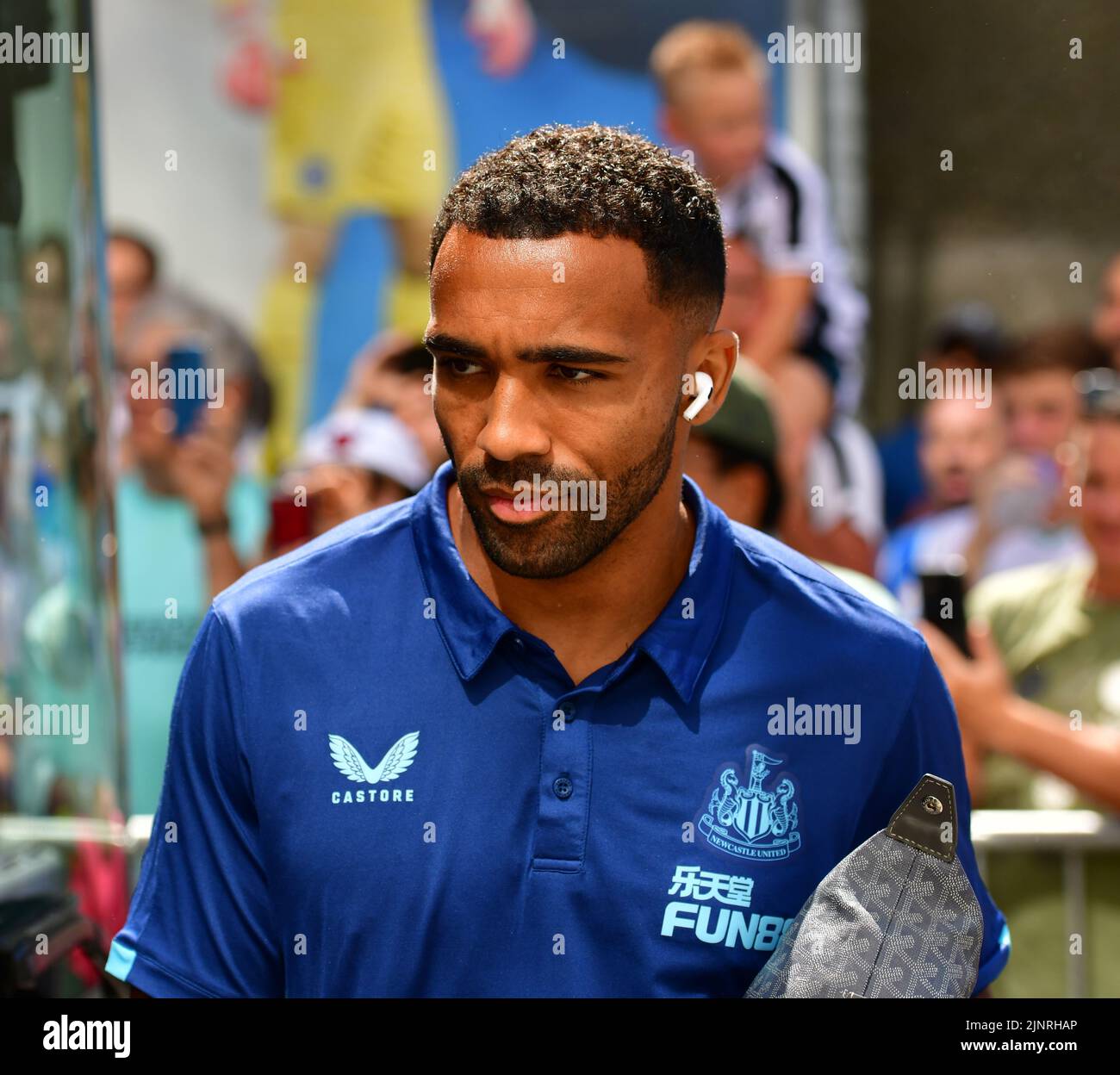 Brighton, UK. 13th Aug, 2022. Callum Wilson of Newcastle United arrives for the Premier League match between Brighton & Hove Albion and Newcastle United at The Amex on August 13th 2022 in Brighton, England. (Photo by Jeff Mood/phcimages.com) Credit: PHC Images/Alamy Live News Stock Photo