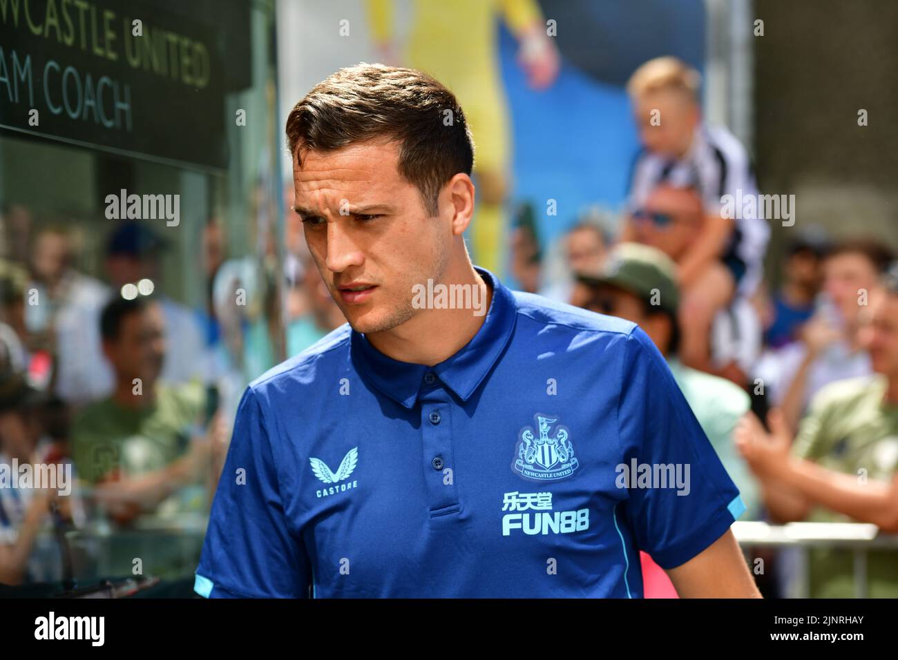 Brighton, UK. 13th Aug, 2022. Javier Manquillo of Newcastle United arrives for the Premier League match between Brighton & Hove Albion and Newcastle United at The Amex on August 13th 2022 in Brighton, England. (Photo by Jeff Mood/phcimages.com) Credit: PHC Images/Alamy Live News Stock Photo